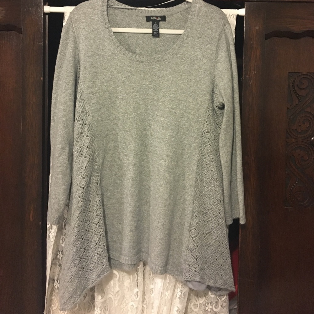 Grey Long sweater perfect with leggings